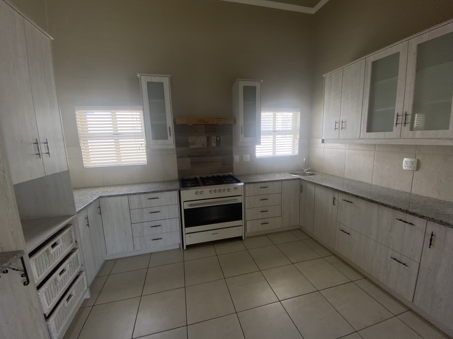 3 Bedroom Property for Sale in Jacobsbaai Western Cape